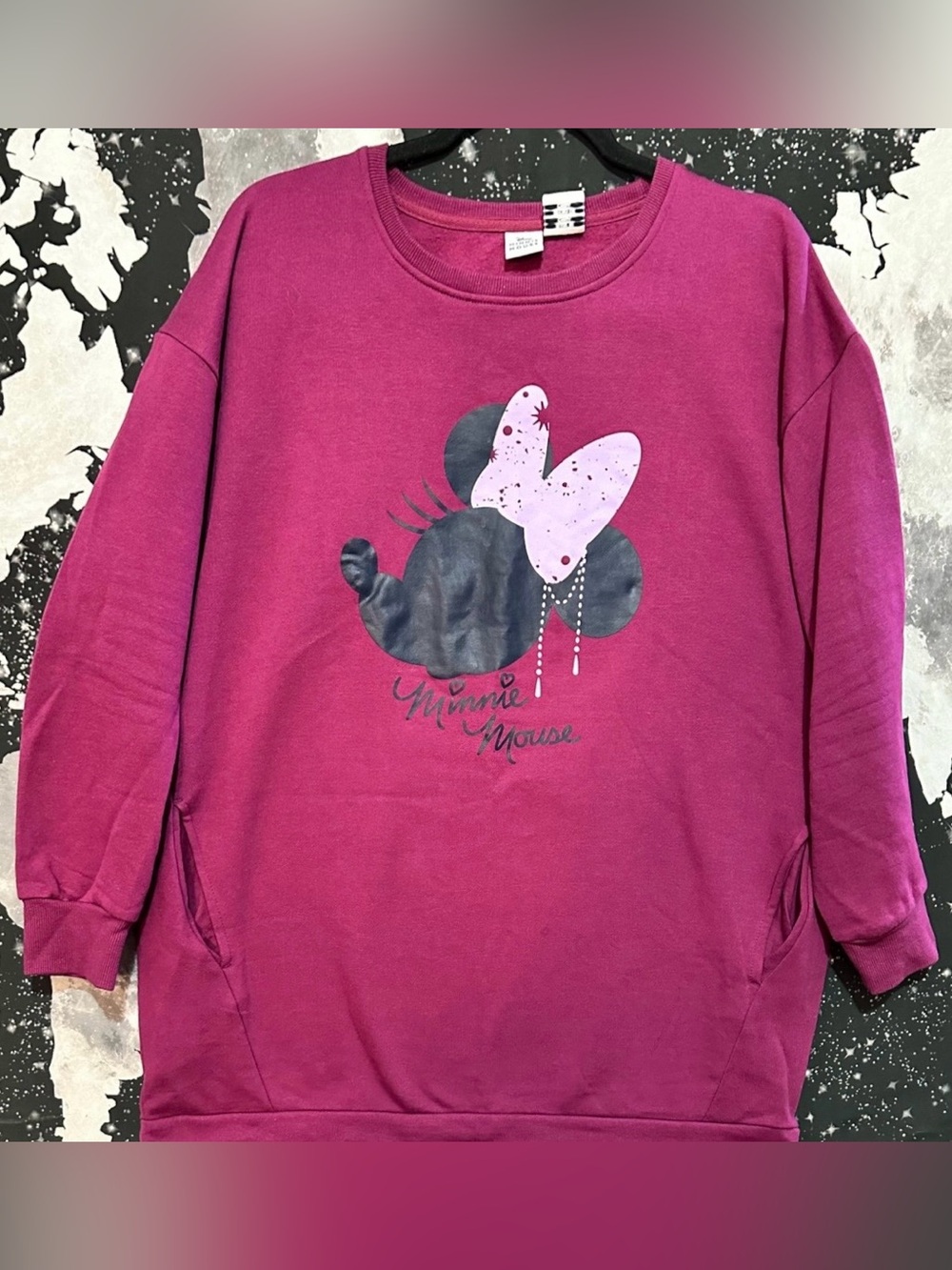 Disney Minnie Mouse Longline Graphic Pocket Sweatshirt